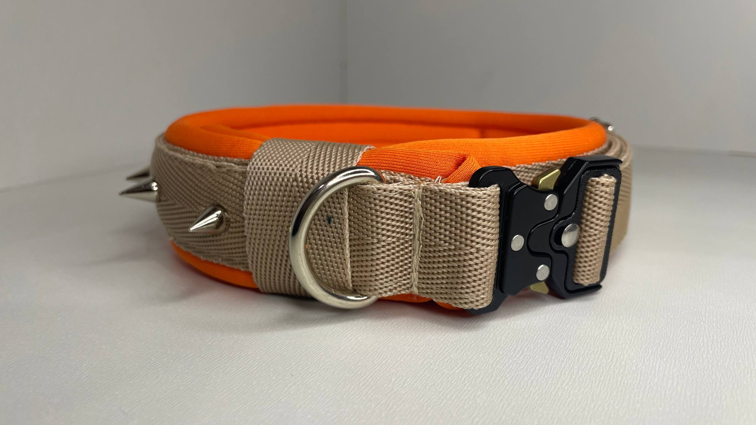 Ошейник стандартный с шипами